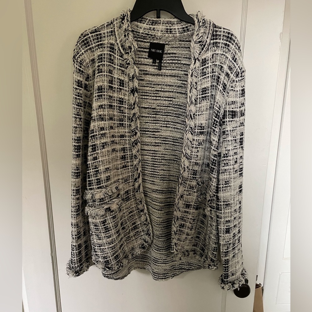 Nic+Zoe Large black and white thatch blazer. Never worn.